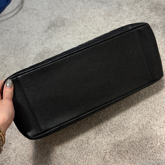 Chanel Grand Shopping Tote - Picture 17 of 17